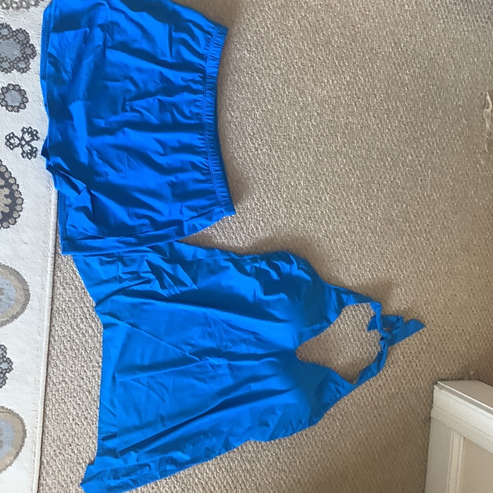 NEVER WORN BEFORE Womens two piece bathing suit